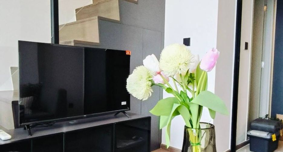 Wohnung zur Miete mit 1 Zimmer in Bang Rak, Bangkok