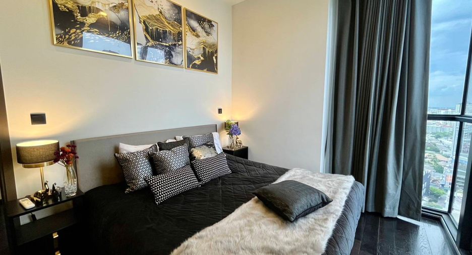 For rent 2 bedrooms condo in Watthana, Bangkok
