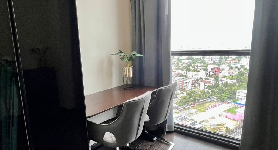 For rent 2 bedrooms condo in Watthana, Bangkok