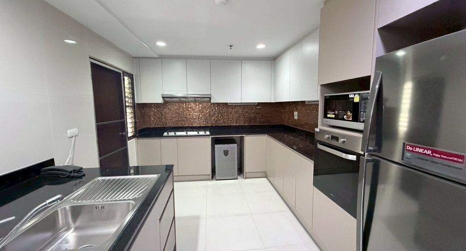 ให้เช่า 3 ห้องนอน คอนโด ใน วัฒนา, กรุงเทพฯ