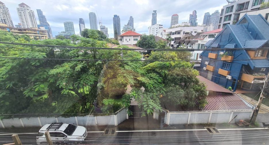 Condo en alquiler de 2 habitaciones en Khlong Toei, Bangkok