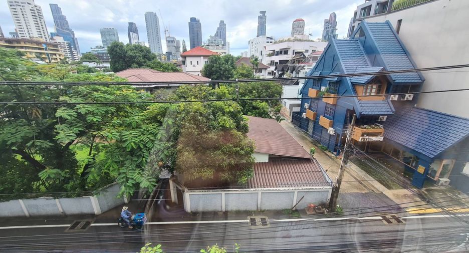 Condo en alquiler de 2 habitaciones en Khlong Toei, Bangkok