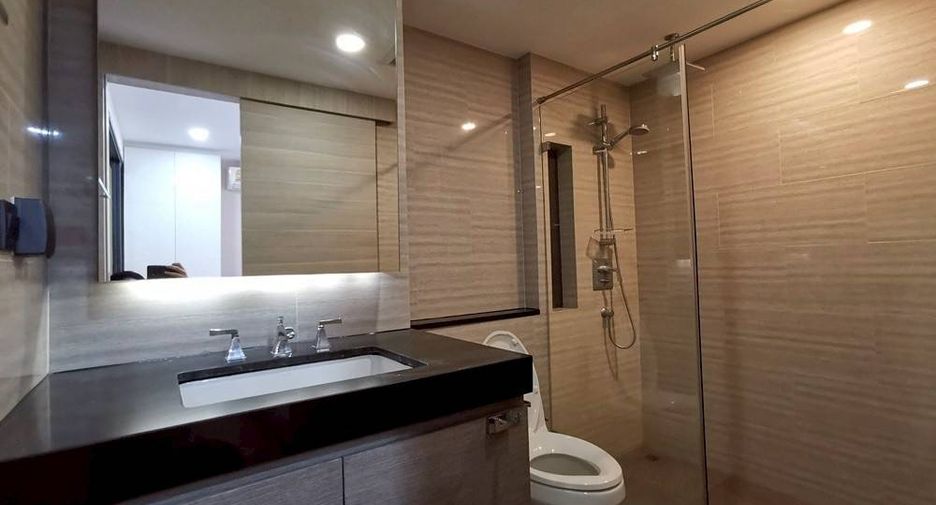 For rent 1 bed condo in Pathum Wan, Bangkok