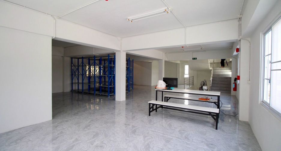 For sale warehouse in Si Racha, Chonburi