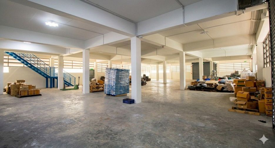 For sale warehouse in Si Racha, Chonburi