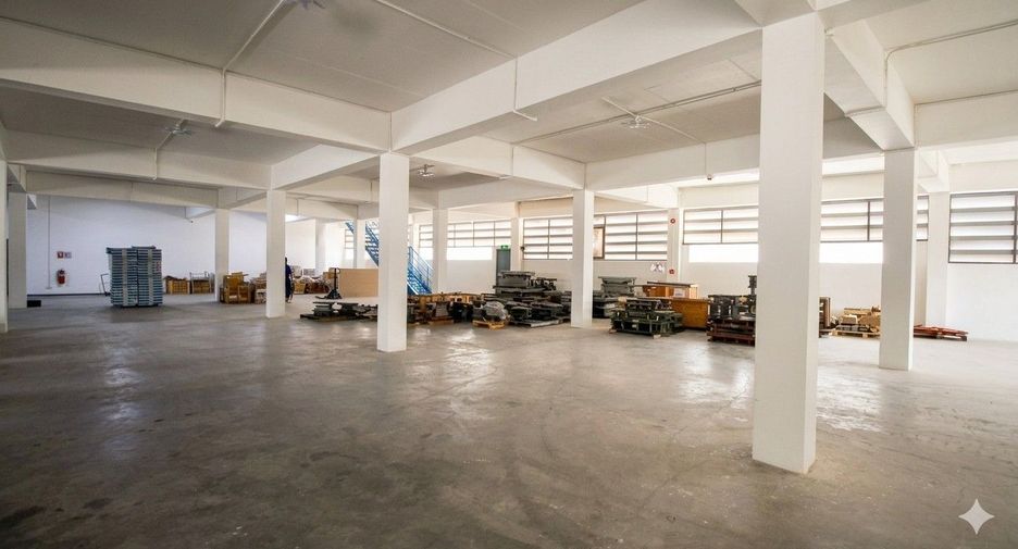 For sale warehouse in Si Racha, Chonburi