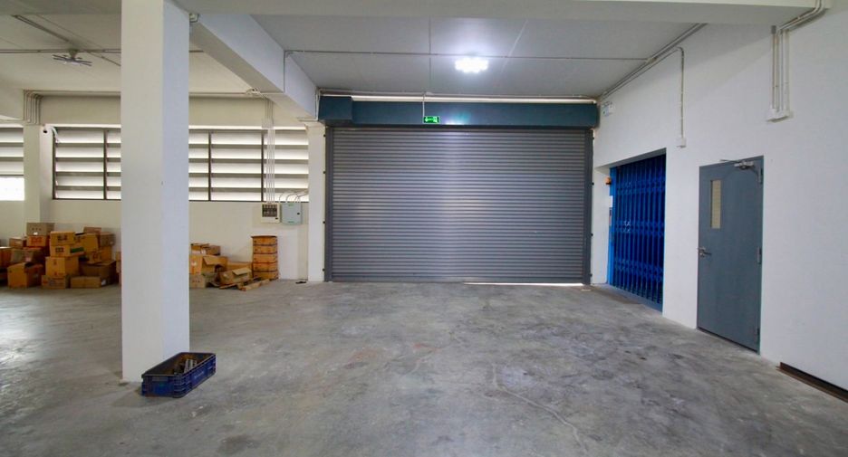 For sale warehouse in Si Racha, Chonburi