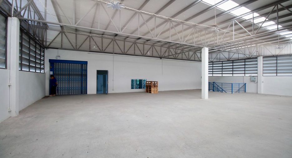 For sale warehouse in Si Racha, Chonburi