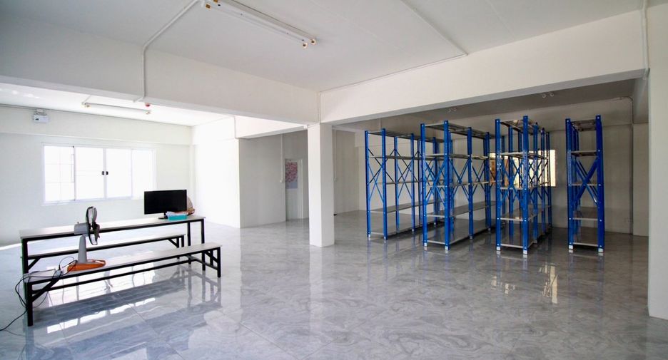 For sale warehouse in Si Racha, Chonburi