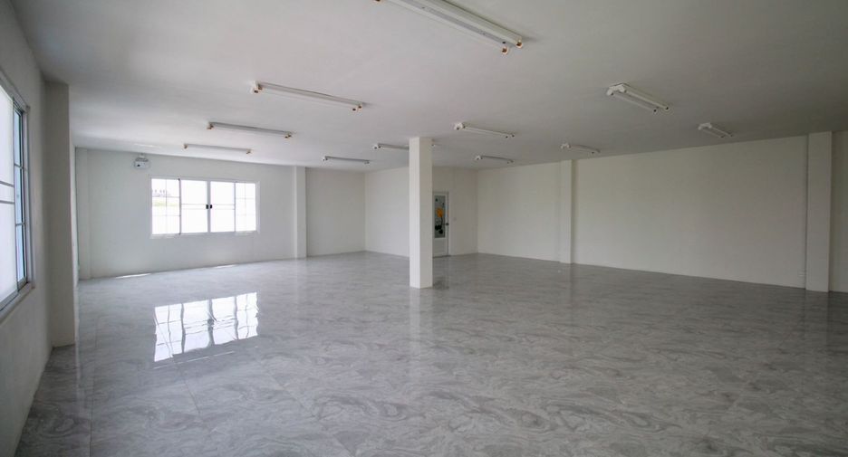 For sale warehouse in Si Racha, Chonburi