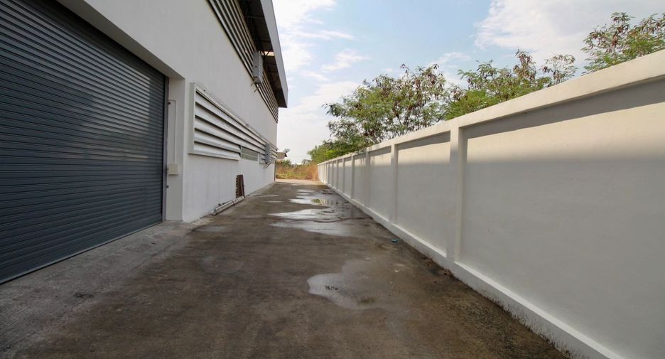 For sale warehouse in Si Racha, Chonburi