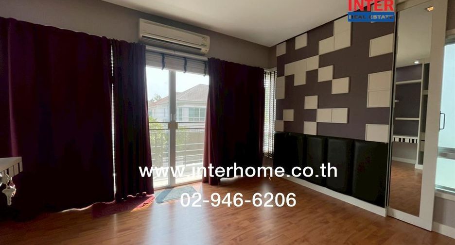 For sale 4 bedrooms house in Saphan Sung, Bangkok