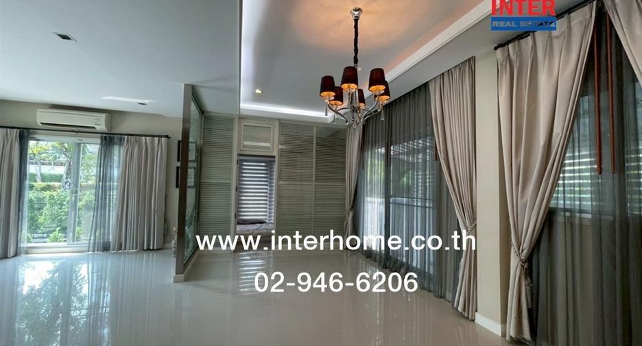 For sale 4 bedrooms house in Saphan Sung, Bangkok
