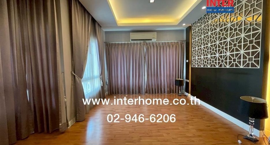 For sale 4 bedrooms house in Saphan Sung, Bangkok