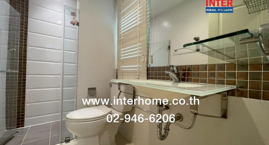 For sale 4 bedrooms house in Saphan Sung, Bangkok