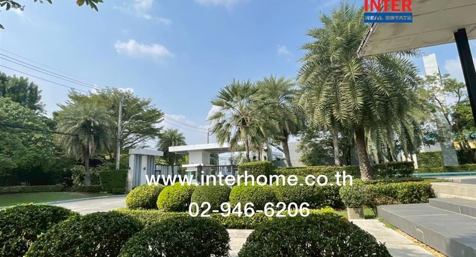 For sale 4 bedrooms house in Saphan Sung, Bangkok