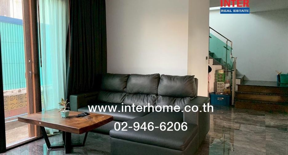 For sale 4 bedrooms house in Thanyaburi, Pathum Thani