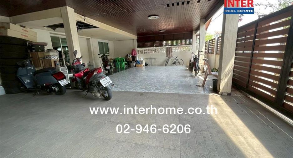 For sale 7 bedrooms house in Lam Luk Ka, Pathum Thani