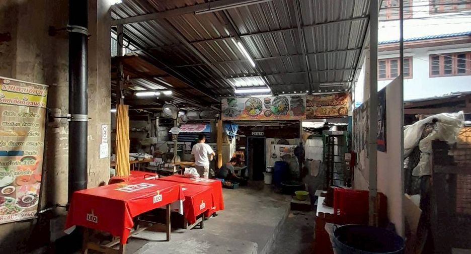 Haus zum Kauf mit Studio in Phaya Thai, Bangkok