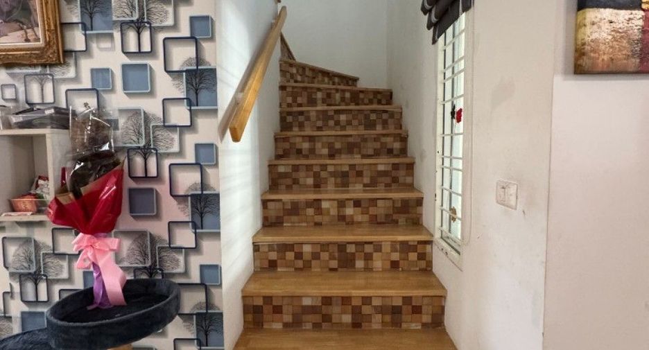 For sale 3 bedrooms townhouse in Bang Khae, Bangkok