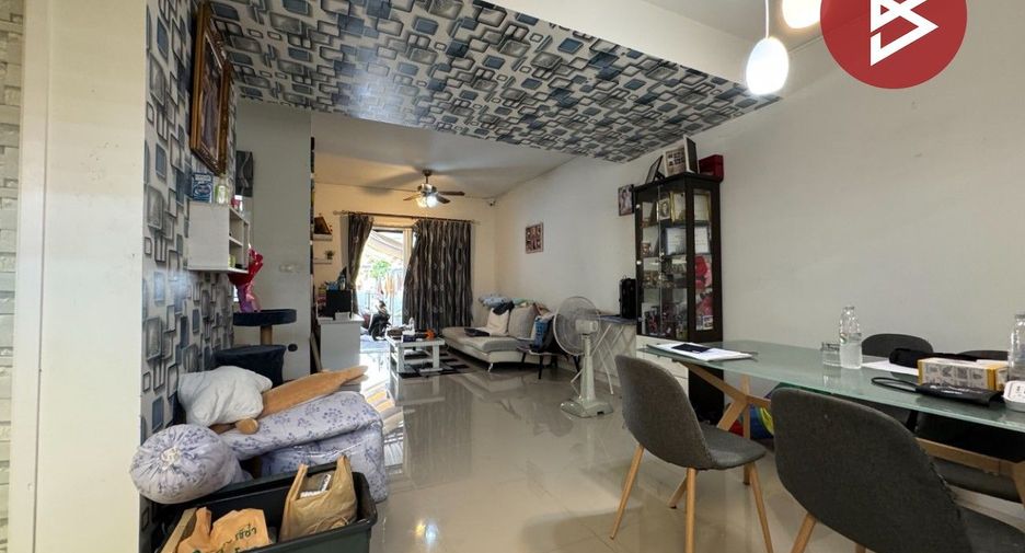 For sale 3 bedrooms townhouse in Bang Khae, Bangkok