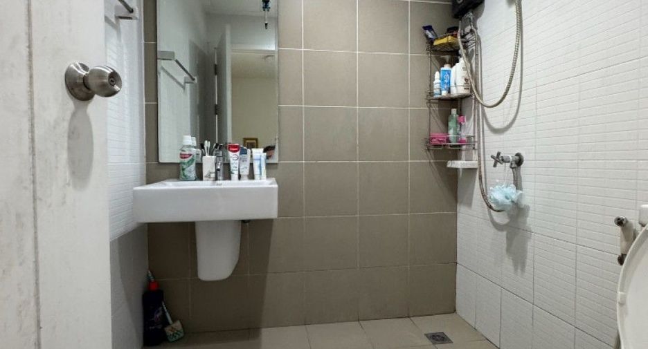 For sale 3 bedrooms townhouse in Bang Khae, Bangkok