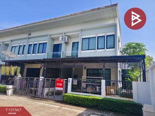 出售 4 卧室 联排别墅 在 Sam Phran, Nakhon Pathom