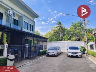 出售 4 卧室 联排别墅 在 Sam Phran, Nakhon Pathom