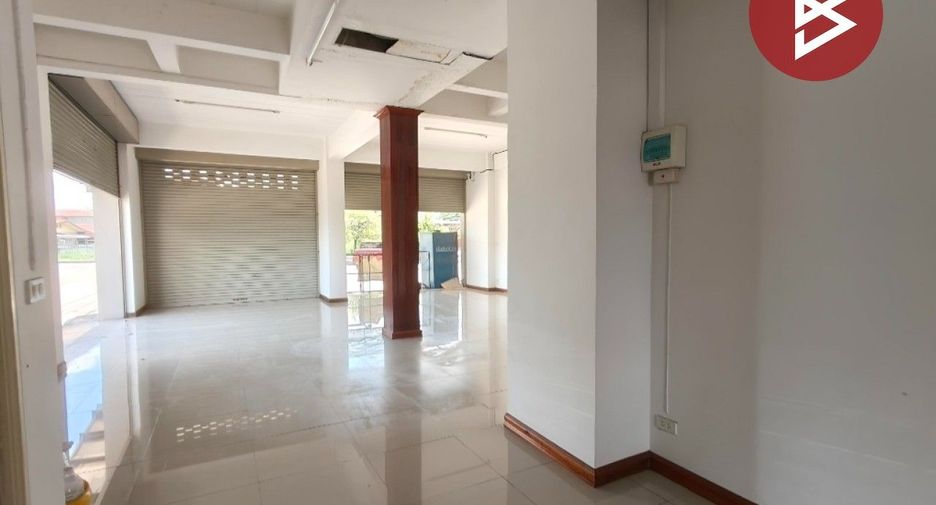 出售 8 卧室 商业空间 在 Sam Chuk, Suphan Buri