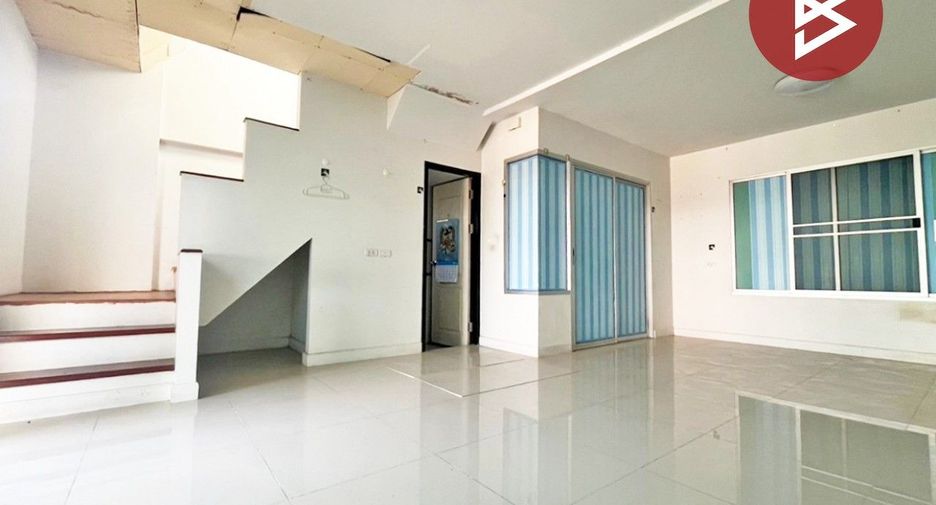 For sale 4 bedrooms house in Mueang Samut Sakhon, Samut Sakhon