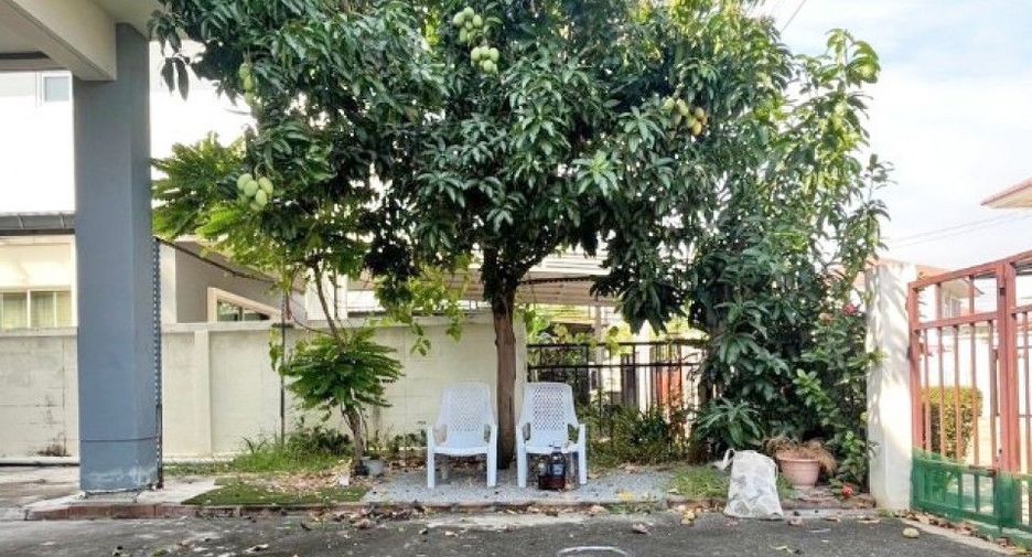 For sale 4 bedrooms house in Mueang Samut Sakhon, Samut Sakhon