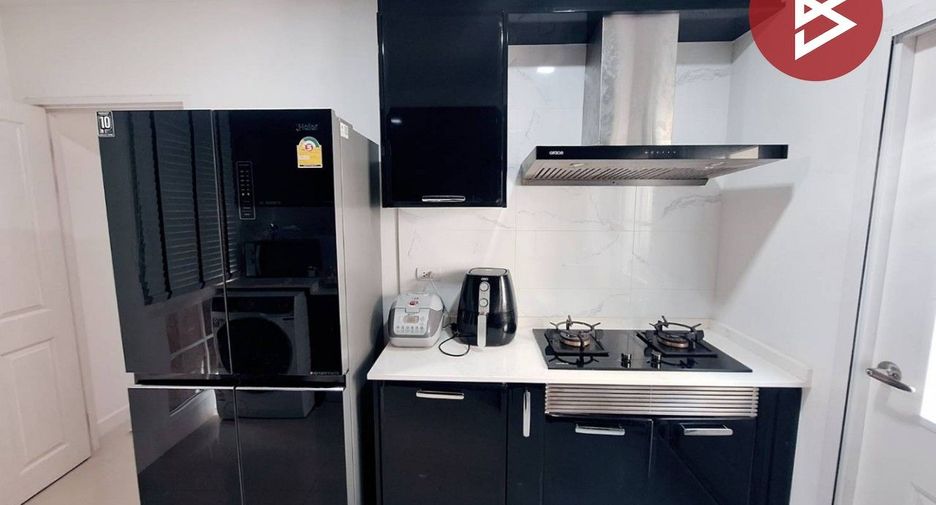 Haus zum Kauf mit 4 Zimmer in Mueang Samut Sakhon, Samut Sakhon