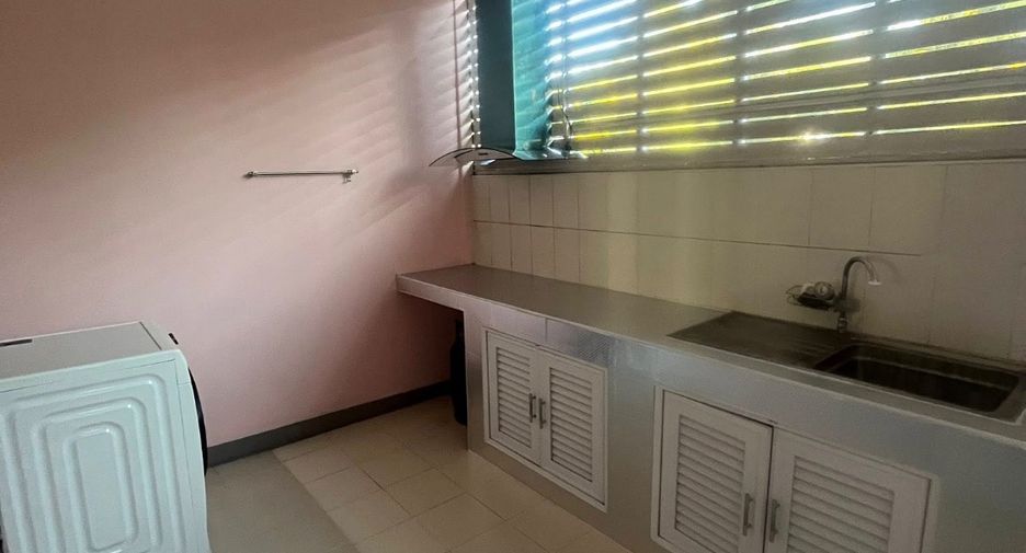 Casa en alquiler de 3 habitaciones en Saraphi, Chiang Mai