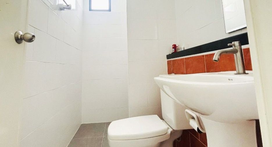 Продажа 4 спальни дом в Phra Samut Chedi, Самутпракан