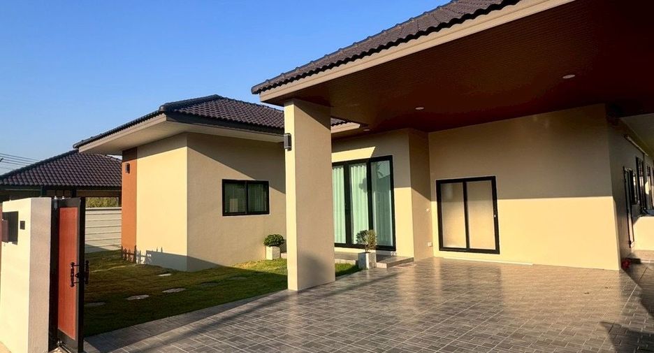À louer et à vendre 3 chambres maison à Bang Lamung, Chonburi