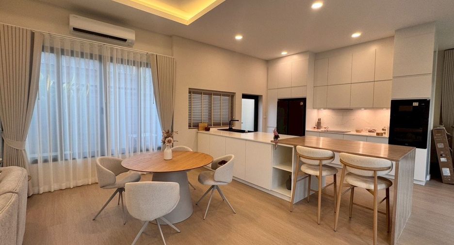 À louer et à vendre 3 chambres maison à Bang Lamung, Chonburi