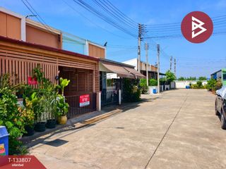 Casa adosada en venta de 2 habitaciones en Krathum Baen, Samut Sakhon