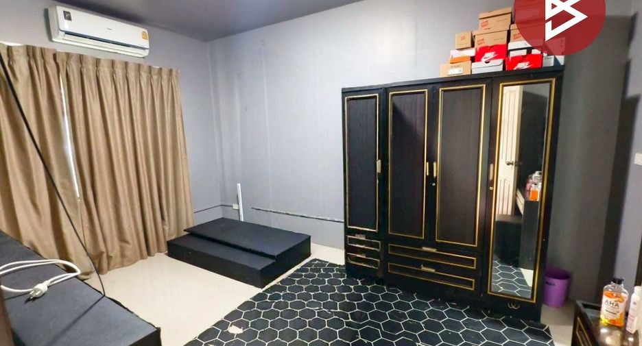 Reihenhaus zum Kauf mit 2 Zimmer in Krathum Baen, Samut Sakhon