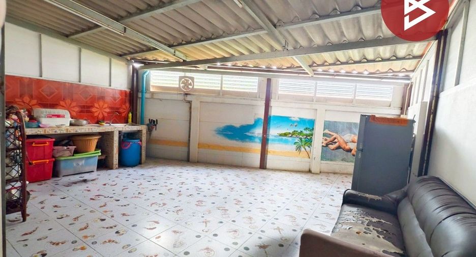 Reihenhaus zum Kauf mit 2 Zimmer in Krathum Baen, Samut Sakhon