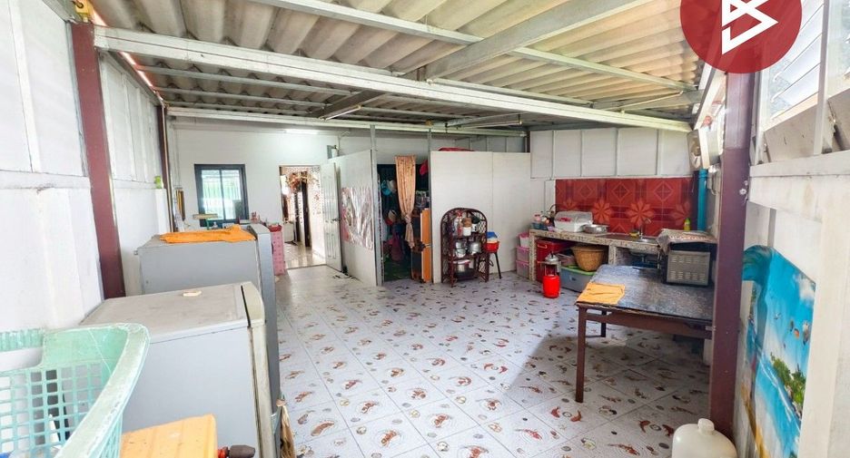 Reihenhaus zum Kauf mit 2 Zimmer in Krathum Baen, Samut Sakhon