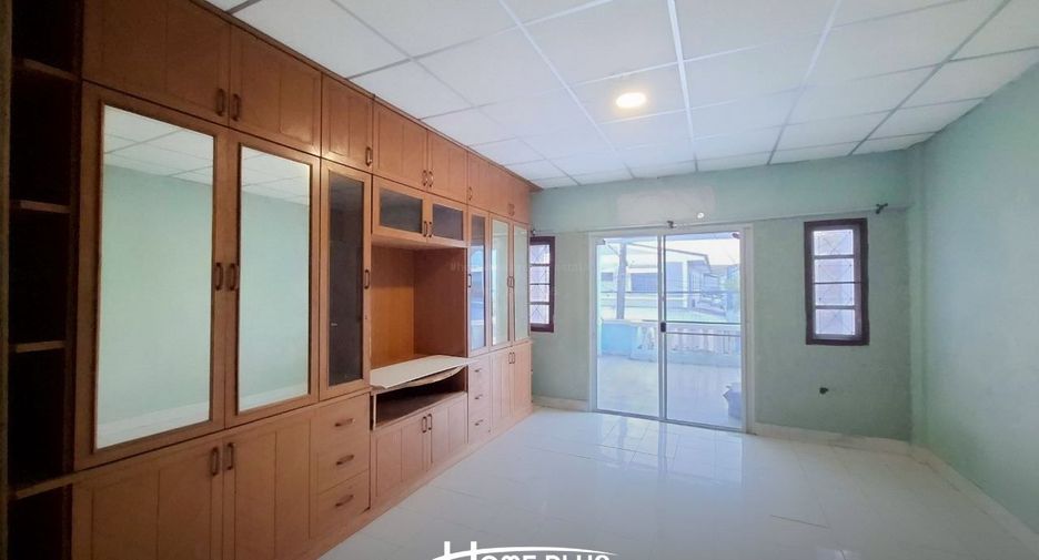 For sale 2 bedrooms townhouse in Lam Luk Ka, Pathum Thani