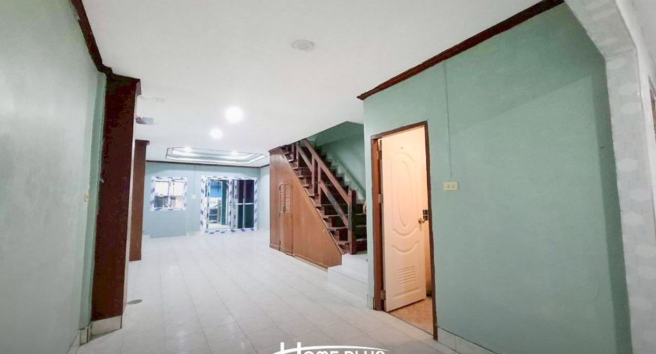 For sale 2 bedrooms townhouse in Lam Luk Ka, Pathum Thani