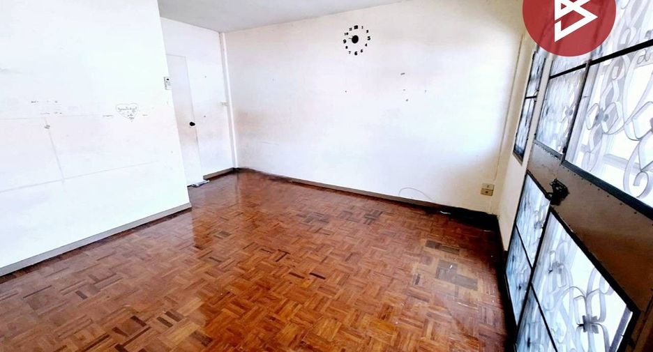 For sale 2 bedrooms townhouse in Min Buri, Bangkok