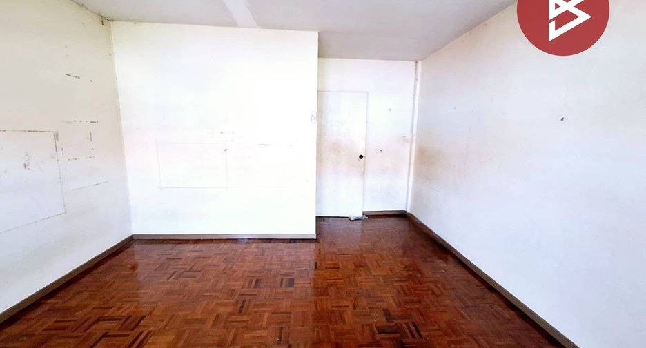 For sale 2 bedrooms townhouse in Min Buri, Bangkok