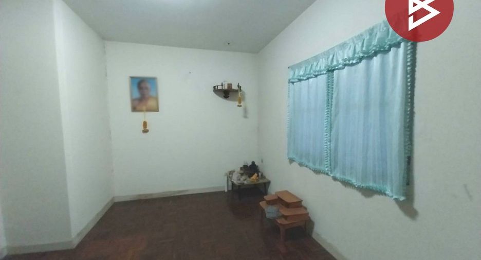 For sale 2 bedrooms townhouse in Mueang Chachoengsao, Chachoengsao