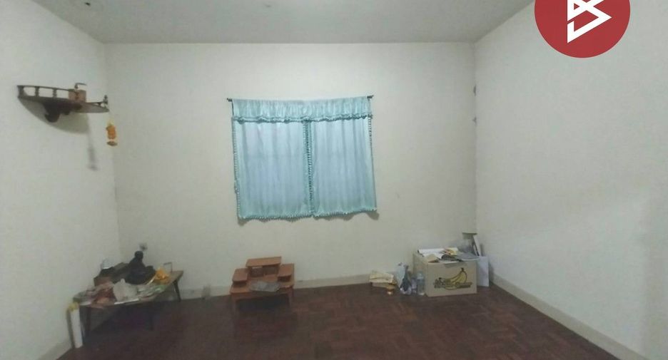 For sale 2 bedrooms townhouse in Mueang Chachoengsao, Chachoengsao