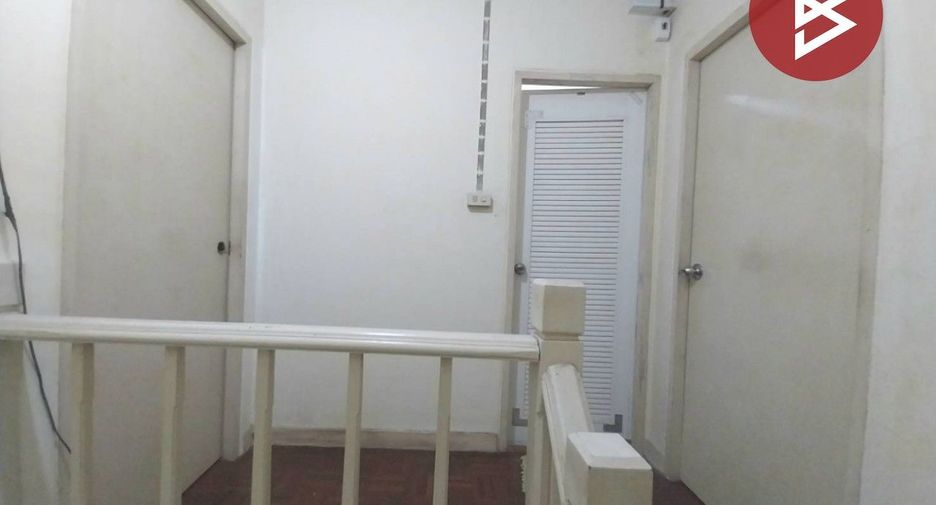 For sale 2 bedrooms townhouse in Mueang Chachoengsao, Chachoengsao