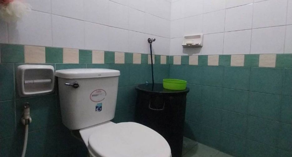 For sale 2 bedrooms townhouse in Mueang Chachoengsao, Chachoengsao
