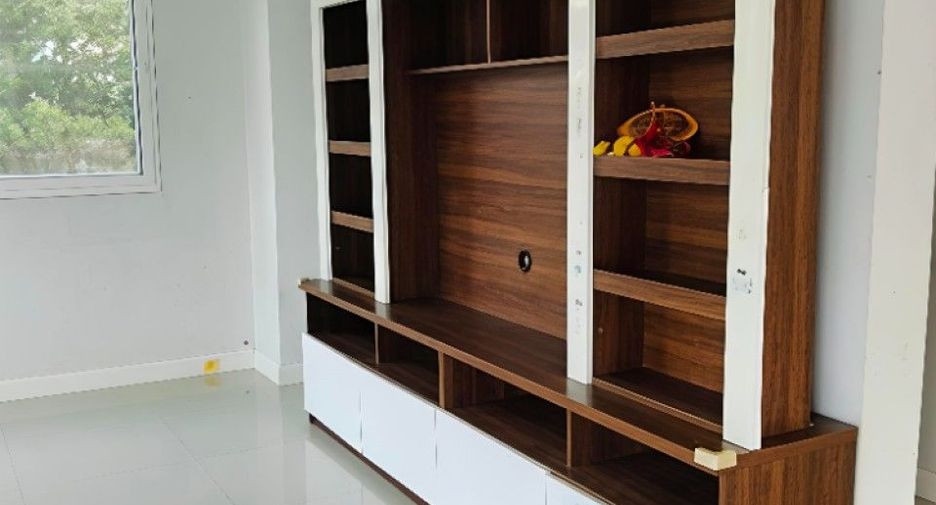 Haus zum Kauf mit 3 Zimmer in Bang Kruai, Nonthaburi