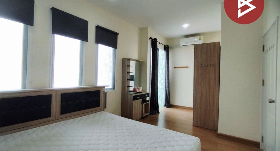 For sale 3 bedrooms townhouse in Mueang Samut Sakhon, Samut Sakhon
